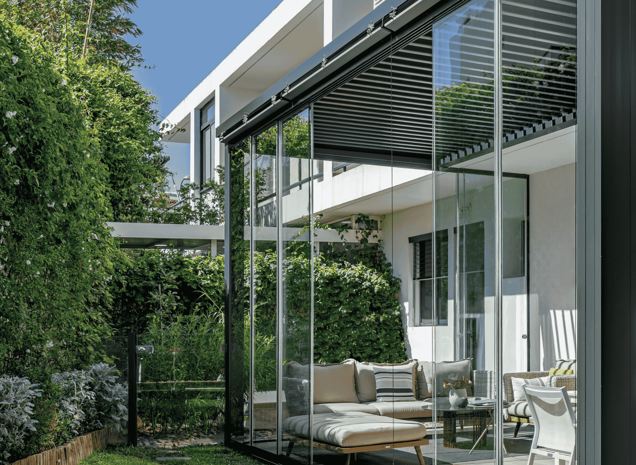 Coulissant vitré : Transparence et confort sur mesure