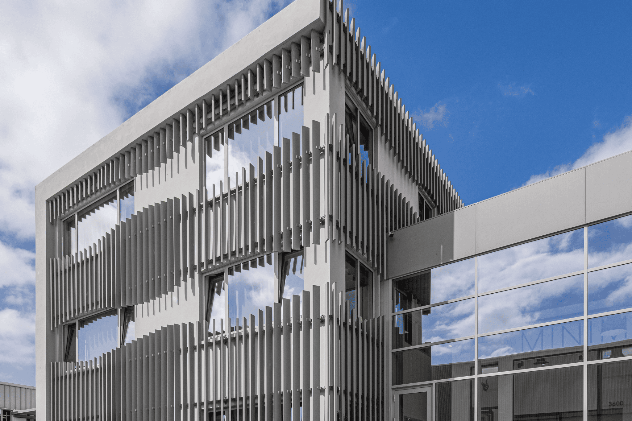 Brise soleil BREEZE - Lames biseautées